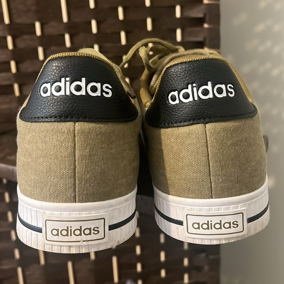 Men’s Adidas Army Green Shoes Size 10.5 Causal 3 Stripe Black Canvas Fashion - Picture 5 of 11